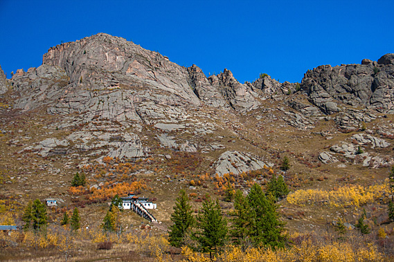 Mountains above the temple