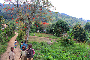 Children following us back to the main village