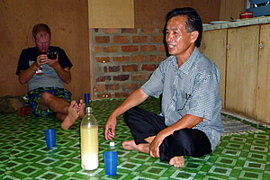 Sapinggi introducing the rice wine 