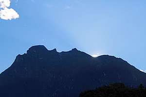 The sun rises over the mountain 